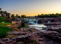 Vé Máy Bay Đi Mỹ Giá Rẻ Đến Sioux Falls